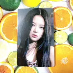 ルセラフィム　公式　ウンチェ　トレカ　ラキドロ　weverse