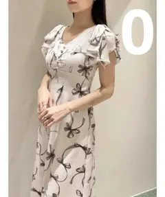 SNIDEL sustainableリボンプリントワンピース　ピンクベージュ　0