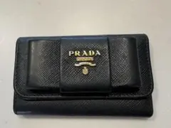 PRADA サフィアーノレザー キーケース ブラック