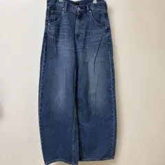 ユニクロ　バギーカーブジーンズ　26