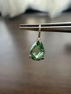 Pt900 ペアシェイプ グリーンモアサナイトペンダントトップ - メルカリ