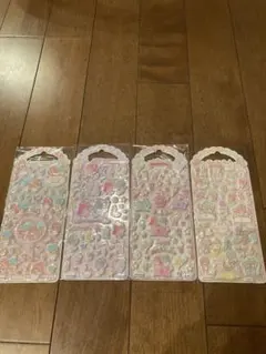 サンリオ　キキララ　リトルツインスターズ　ぷっくりシール　4枚セット