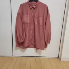 くすみピンク 長袖シャツ ブラウスのサムネイル