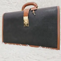 美品 BALLY バリーダレスバッグ ブリーフケース 鍵 ビジネスバッグ 茶