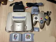 任天堂 ロクヨン64 希少ゴールド本体＋コントローラー＋ソフト5本！ 任天堂 ロクヨン64 希少ゴールド本体＋コントローラー＋ソフト5本