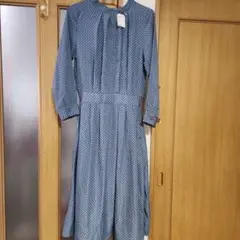 新品　幾何学模様 青色 ワンピース 長袖