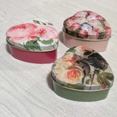 ハート型　缶　薔薇柄 小物入れ