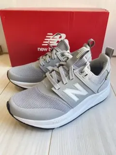 New Balance DynaSoft グレー スニーカー