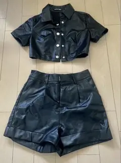 SHEIN ブラック レザー風 クロップドセット Petite XXSのサムネイル