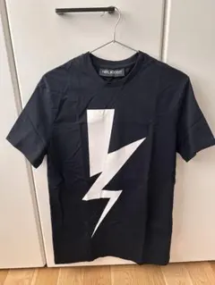NEIL BARRETT ブラック Tシャツ 稲妻デザインのサムネイル