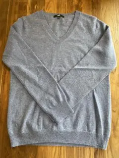 UNIQLO カシミア100%Vネックレディースニット