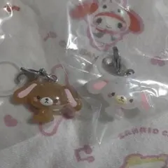 ゆるっとめじるしアクセサリー『くろうさ&しろうさ』