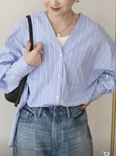 新品⭐︎AMERICANHOLICストライプVネックシャツのサムネイル