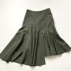 【puri様専用】MARNI　23AW アシンメトリーフレアスカート ウールのサムネイル