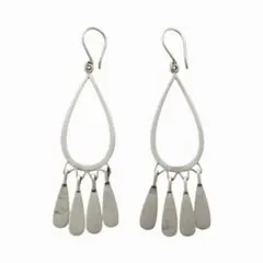 しずく型 フープピアス ロング 揺れる シルバー風 5連チャーム 軽量 ドロップ