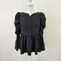 新品 ペプラムブラウス パフスリーブ ぽわん袖 長袖ブラウス ハートネック