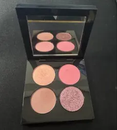 Pat McGrath Divine Rose アイシャドウパレットのサムネイル