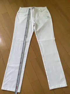 Item thumbnail for item 8421eb19-8c01-4a52-907c-a9586315ab38