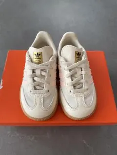 adidas Samba ホワイト/ピンク スニーカー