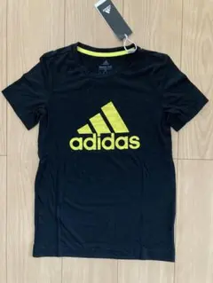 新品　タグ付　アディダス　adidas Tシャツ ブラック/イエロー 140