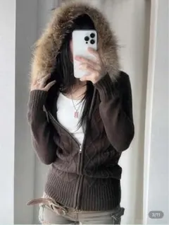 ブラウン ケーブル編み ニット フード付き