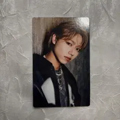 Item thumbnail for item d1c8af8c-820a-4e62-808d-325f13905f10