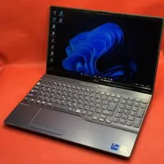 Lifebook UH08/E3 i7-1165G7 16Gメモリ800g台軽量 Lifebook UH08/E3 i7-1165G7 16Gメモリ800g台軽量 - メルカリ