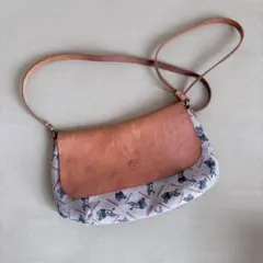 イルビゾンテ ショルダーバッグ モノグラム 総柄　レザー キャンバス