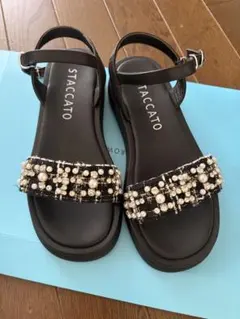 極美品STACCATO ビジュー付きサンダル パール ツイードのサムネイル