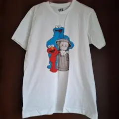 ユニクロ　KAWS　UT 白　セサミストリート　M