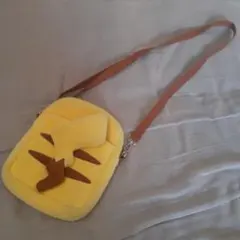 ピカチュウ　バック