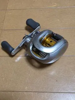 07メタニウムMg 右巻き シマノ ベイトリール - メルカリ