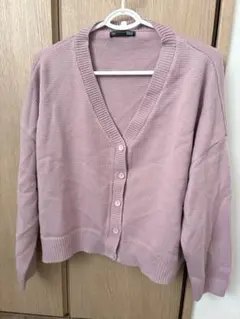 ピンク Vネック カーディガン