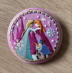 【新品未使用】ディズニー刺繍缶バッジ　アナと雪の女王　アナ雪②