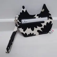 no.704 猫ちゃん型のミニポーチ
