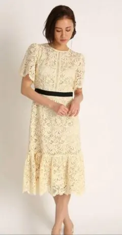 セルフォード　リーフレースワンピース　イエロー　刺繍