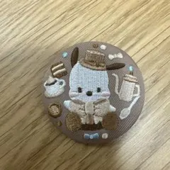 サンリオ ビスケット　刺繍缶バッチ biscuit3 ポチャッコ②