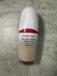 資生堂　エッセンススキングロウ 220 Linen