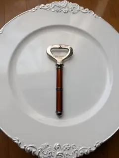 Item thumbnail for item bdab1206-ca40-4b23-a7f4-413c23cf64f0