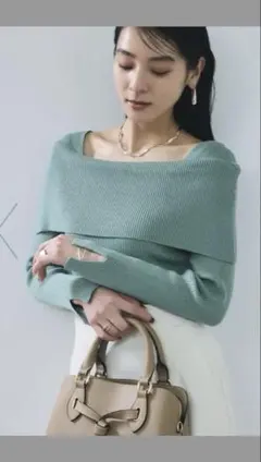 Vis. オフショルダーモチモチリブニット