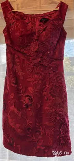 Robe de Fleurs Glossy 赤 花柄刺繍 タイトドレス M