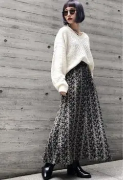 新品　タグ付き　ページボーイ　ペイズリー柄Aラインスカート