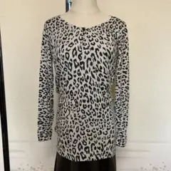 ブラックバイマウジー　ヒョウ柄　グレーニットアンサンブル