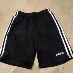 adidas 黒 ハーフパンツ 3本ライン