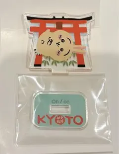 ちいかわ　もぐもぐ本舗　アクリルスタンド　うさぎ