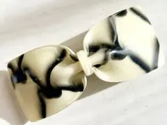 年代物 日本製 アイボリークリーム×ブラックリボンvintageバレッタ