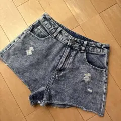 セシルマクビー　ショートパンツ61-89のサムネイル