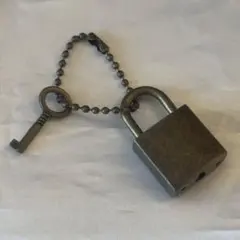 アンティーク風鍵キーモチーフボールチェーンキーホルダーレトロ