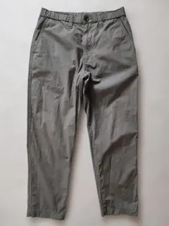 GU カーキグリーン　オリーブ チノパン ゴムウエスト 腰ひもあり