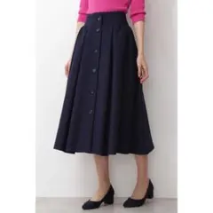 新品未使用　ネイビータックフレアスカート ナチュラルビューティーベーシック